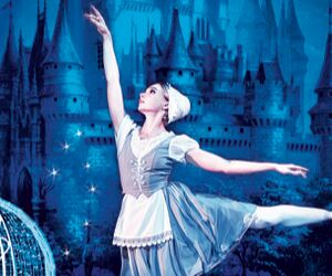 Cinderella tanzend auf der Buehne